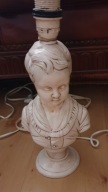 DOM W LIKWIDACJI PORCELANOWA SYGNOWANA LAMPKA