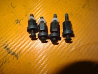 YAMAHA MT 125 śrubki szybki przód mocowanie owieki