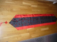 Świąteczny środek stołu.