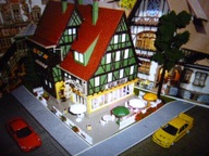 Kamienica BISTRO-CAFE z Oświetleniem w H0