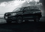Plakat A3 - Toyota Land Cruiser J150 Matte Black