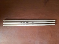 Drewniane pałki pałeczki perkusyjne do perkusji 140B mat max (3 sztuki)