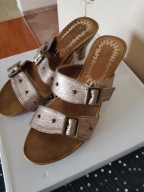 Klapki drewniaki beżowo złote z dżetami 38