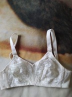 Biustonosz z PRL-u miseczka B