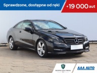 Mercedes E E 350 CGI, Automat, Navi, Xenon