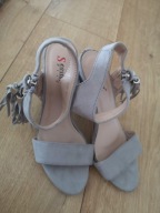 Szare sandałki na obcasie 37