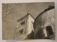 TUM p. Łęczycą - Wieża i absyda kolegiaty romańskiej z XII w. CZYSTA, ŁADNA