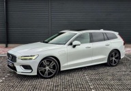 Volvo V60 FV 23 BW Panorama Kamery 360 Biala Perla 2.0 Hybryda Plug-in