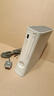 Konsola Microsoft Xbox 360 z kablem sygnałowym