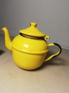 Stary emaliowany dzbanek czajnik czajniczek z czasów PRL-u