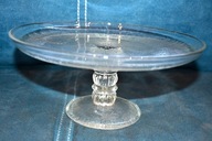 MAŁA PATERA NA NA NÓŻCE