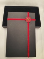 PUDEŁKO NA BIŻUTERIĘ - KOMPLET BIŻUTERII