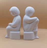 2 podpórki do Książek - śliczne z porcelany - dzieci czytają książki - 17cm