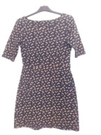 KLASYCZNA ODCINANA SUKIENKA JERSEY LISTKI 36 S