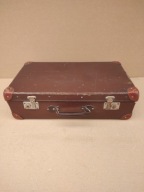 Stara kartonowa walizka podróżna