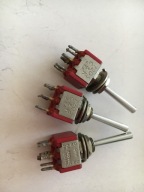 Włącznik chwilowy 2x (trzy styki), miniaturowy, używany