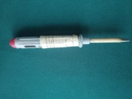 Stary nie używany próbnik napięcia z okresu PRL