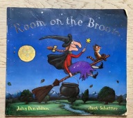 Julia Donaldson Room on the Broom