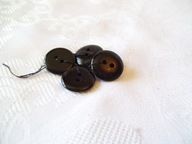 GUZIKI PLASTIKOWE,CZARNE -VINTAGE - 5 SZT.