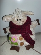 Pluszak maskotka - OWIECZKA w szaliku