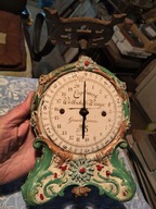 Żeliwna waga kuchenna.