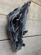 TOYOTA COROLLA E21 SEDAN LAMPA PRAWA PRZÓD 81110-02T31-00