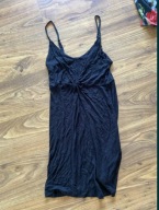 Czarna sukienka na ramiączkach miły materiał 36/38