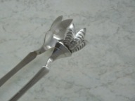 # Piękne posrebrzane szczypce do cukru #