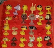 STIKEEZ FIGURKI E MOTKI KOMLET 24 SZTUK Z HOLANDII