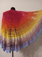 Półokrągła chusta na szydełku