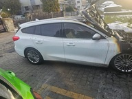 Ford Focus mk4 drzwi białe kombi