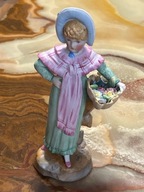 DZIEWCZYNA Z BUKIETEM KWIATÓW WIEKOWA NUMEROWANA FIGURKA BISKWIT