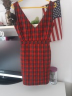 Sukienka w kratkę czerwona Stradivarius dopasowana
