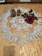 Serwetka obrus serweta szydełkowe rękodzieło misterne cacko beż śr60