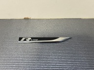 ZNACZEK EMBLEMAT BŁOTNIKA PRZÓD PRAWY R-LINE GOLF VII 5G0853688AQ