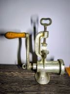 Stara zabytkowa MASZYNKA DO MIELENIA MIĘSA