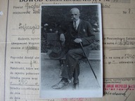 Łuck / Wołyń - stare zdjęcie z 1935 - dziadek na ławce, laska