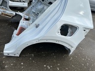 Volvo XC40 elektryk ćwiartka tylna lewa błotnik tył pas tylny wzmocnienie