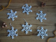 Komplet gwiazdek szydełkowych - 12