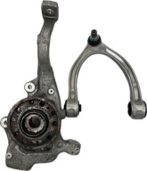 OE MERCEDES C-KLASA W205 PRAWA ZWROTNICA PIASTA Z WAHACZEM A2052800 2052800