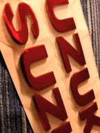 Emblemat SUZUKI Napis 3D CZERWONY 15cm 2szt +Gift