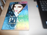 Uprowadzona Aprilynne Pike