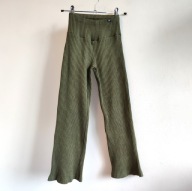 Legginsy prążkowane z długą nogawką CoccodriIIo 140 zielone markowe (251)