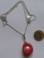 Retro*srebrny naszyjnik z zawieszka koralem i białą perłą, -925