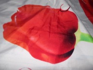 POSZWA NA KOŁDRE W TULIPANY - szer. 156 cm