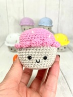 Babeczka Kawaii z buzią szydełkowe jedzenie amigur