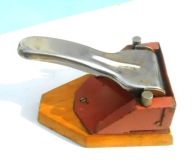 Dziurkacz biurowy zabytkowy, sprawny