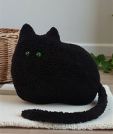 Poduszka dekoracyjna czarny kot kotek