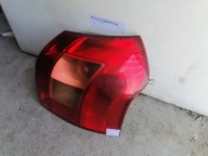 Toyota Corolla 3D E12 lampa tył prawa