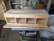 Gniazdo dla kur 4 duże przegrody w rzędzie lite drewno 118x40x40cm